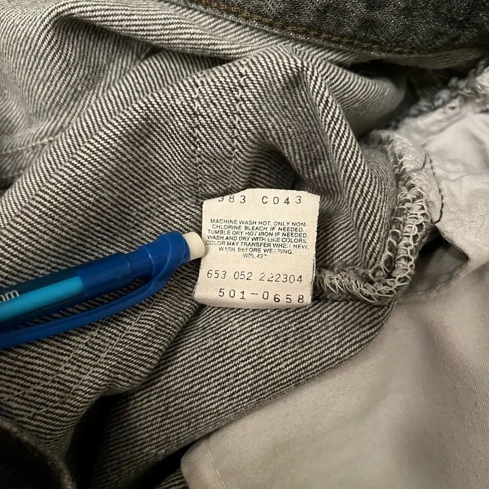 Vintage 501 Levi Denim, 30x32, THE DREAM JEAN - Picture 9 of 15